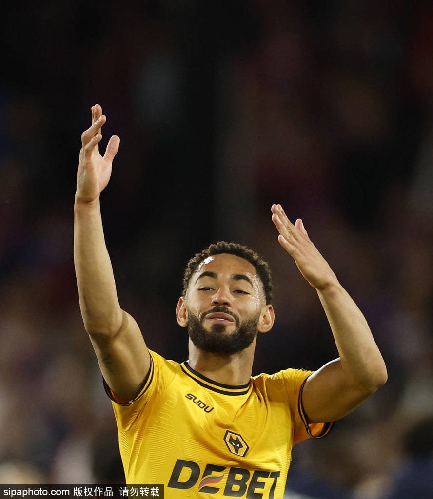 曼联没钱了？欧冠梦碎亏1亿！阿莫林：夏窗“躺平”，但我在带飞！